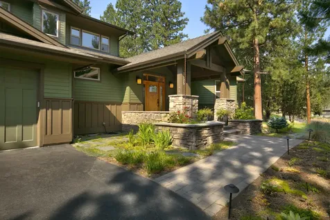 3525 NW Mccready Drive Bend OR 97703