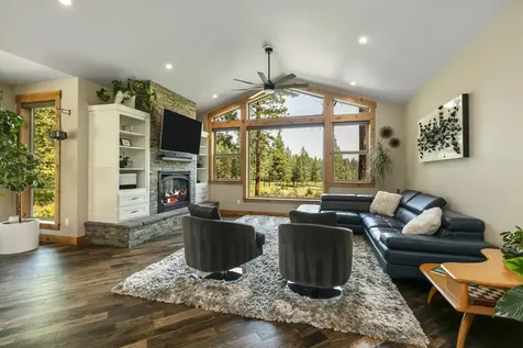 3525 NW Mccready Drive Bend OR 97703