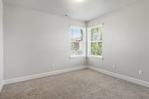 20720 Patriot Lane Bend OR 97701