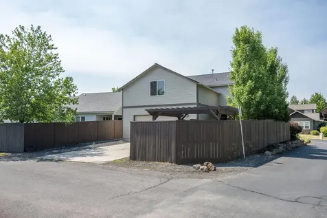 20720 Patriot Lane Bend OR 97701