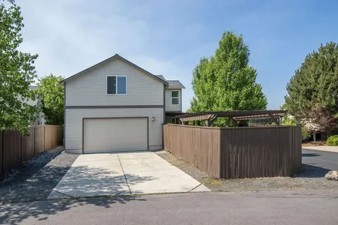 20720 Patriot Lane Bend OR 97701