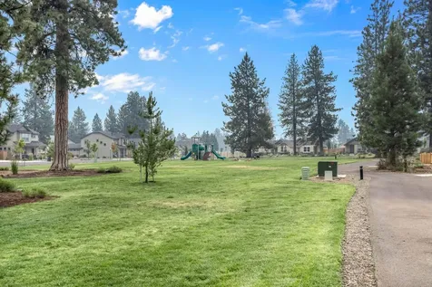 1831 W Hill Avenue Sisters OR 97759