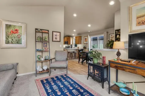 1831 W Hill Avenue Sisters OR 97759