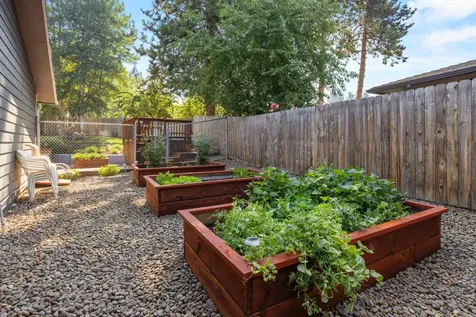 2525 Yonna Street Klamath Falls OR 97601