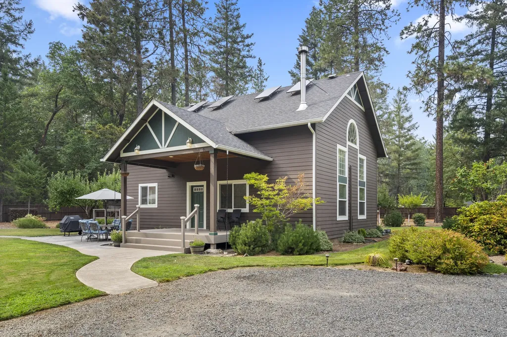 295 Peaceful Valley Lane Grants Pass OR 97527