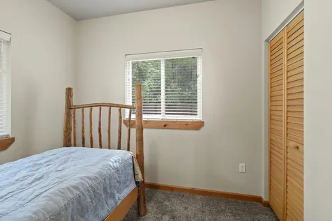 295 Peaceful Valley Lane Grants Pass OR 97527