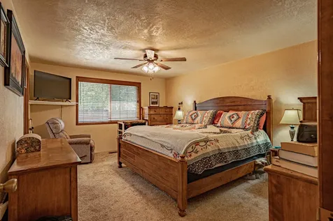 2976 Nome Court Medford OR 97504