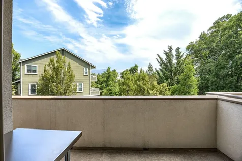 2261 Siskiyou Boulevard Ashland OR 97520