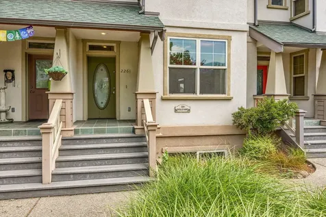2261 Siskiyou Boulevard Ashland OR 97520