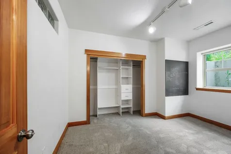 2261 Siskiyou Boulevard Ashland OR 97520