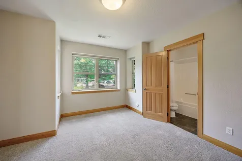 2261 Siskiyou Boulevard Ashland OR 97520