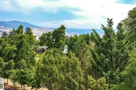2261 Siskiyou Boulevard Ashland OR 97520