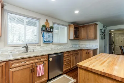 2506 SW Wickiup Avenue Redmond OR 97756