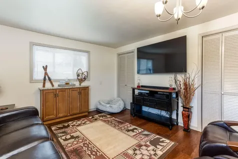 2506 SW Wickiup Avenue Redmond OR 97756