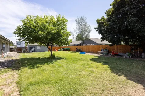 2506 SW Wickiup Avenue Redmond OR 97756