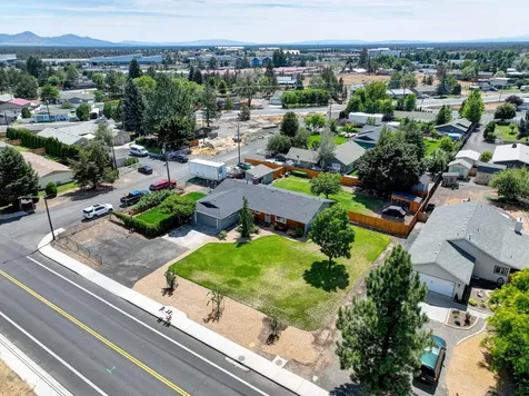 2506 SW Wickiup Avenue Redmond OR 97756