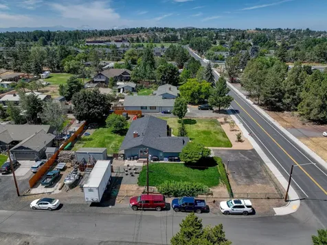 2506 SW Wickiup Avenue Redmond OR 97756