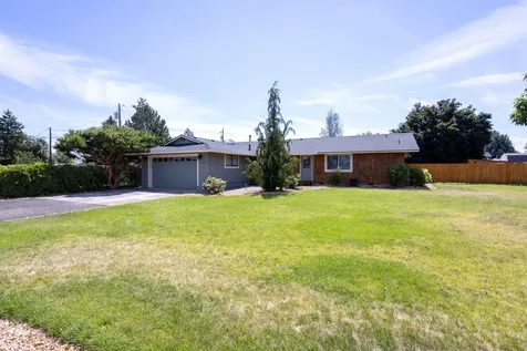 2506 SW Wickiup Avenue Redmond OR 97756