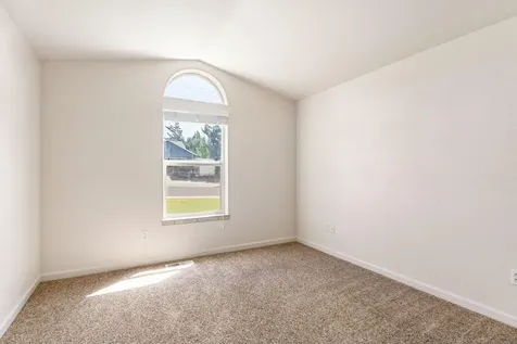 2529 NE Moonlight Drive Bend OR 97701