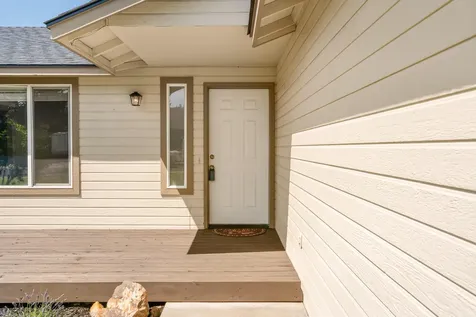 2529 NE Moonlight Drive Bend OR 97701