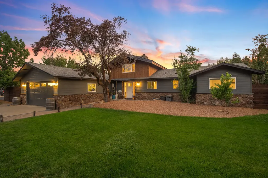 2335 NW 19th Street Redmond OR 97756