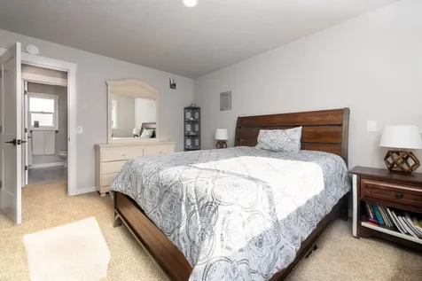 2335 NW 19th Street Redmond OR 97756