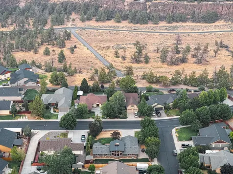 2335 NW 19th Street Redmond OR 97756