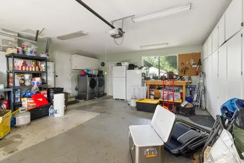 20 Hickory Lane Central Point OR 97502