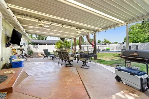 20 Hickory Lane Central Point OR 97502