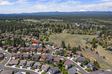 19495 Spencers Crossing Lane Bend OR 97702