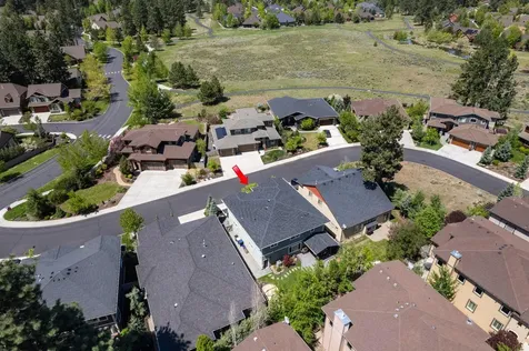 19495 Spencers Crossing Lane Bend OR 97702