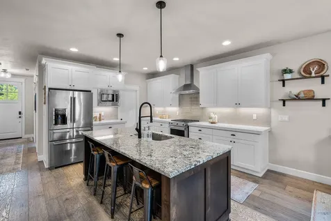 19495 Spencers Crossing Lane Bend OR 97702