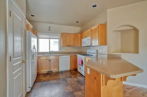 1763 NW Jackpine Avenue Redmond OR 97756