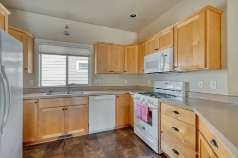 1763 NW Jackpine Avenue Redmond OR 97756