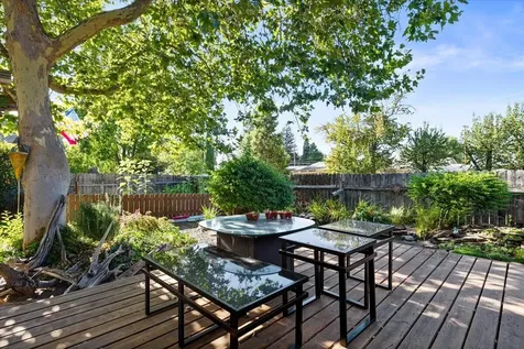 1615 Crater Lake Avenue Medford OR 97504