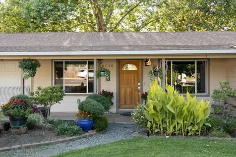 1615 Crater Lake Avenue Medford OR 97504