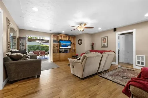 1615 Crater Lake Avenue Medford OR 97504