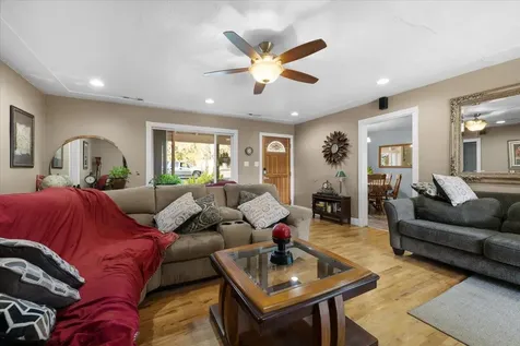 1615 Crater Lake Avenue Medford OR 97504