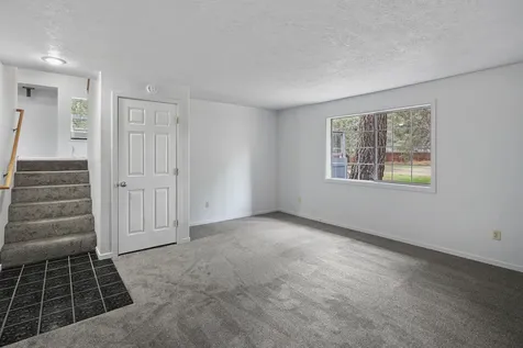60757 Woodside Road Bend OR 97702