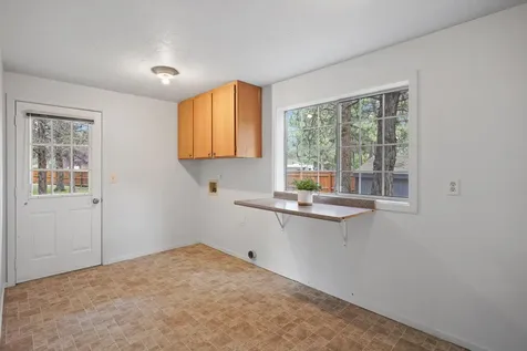 60757 Woodside Road Bend OR 97702