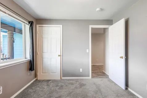 1907 NE 8th Street Redmond OR 97756