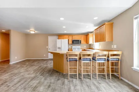 1907 NE 8th Street Redmond OR 97756