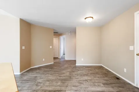 1907 NE 8th Street Redmond OR 97756