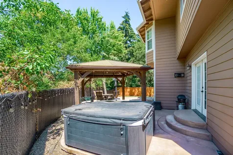 110 Rosewood Lane Central Point OR 97502