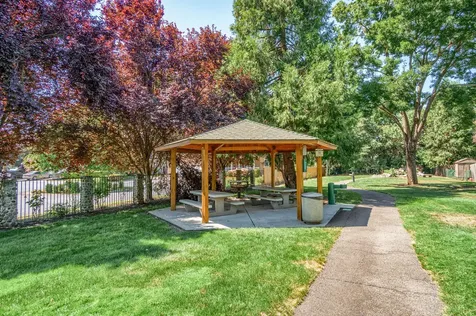 110 Rosewood Lane Central Point OR 97502