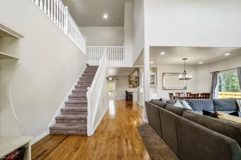 110 Rosewood Lane Central Point OR 97502