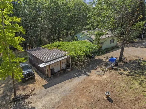 2681 Russell Road Merlin OR 97532