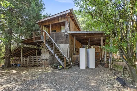 2681 Russell Road Merlin OR 97532