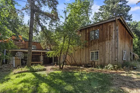 2681 Russell Road Merlin OR 97532