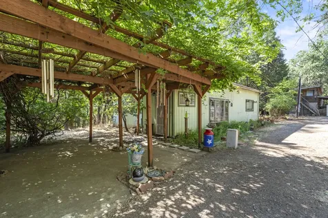 2681 Russell Road Merlin OR 97532